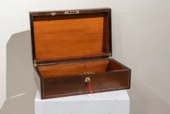 Pamono Antique English Tabletop Safe with Key, 1800s><noscript><img width=