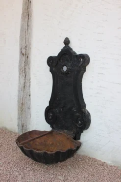 Pamono Antique Fountain in Cast Iron, 1890s><noscript><img width=