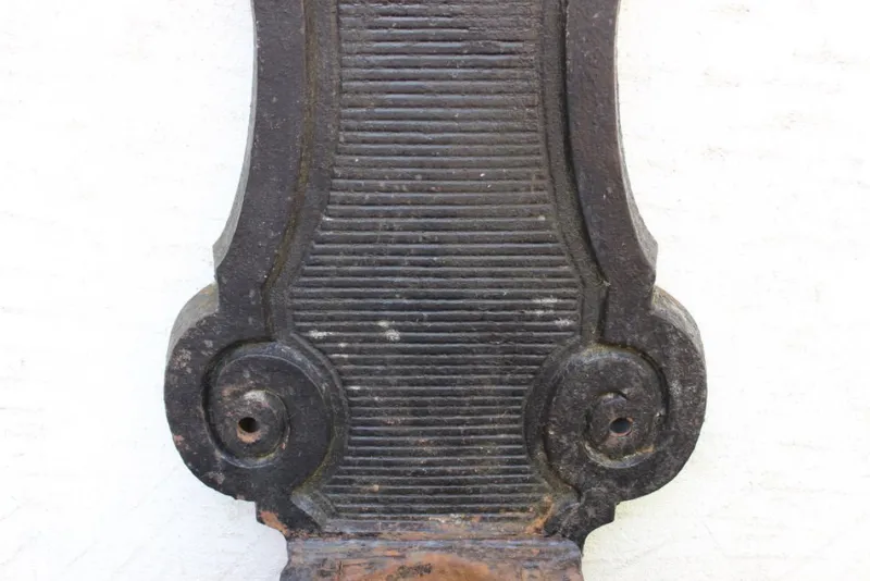 Pamono Antique Fountain in Cast Iron, 1890s> Garden Accessories