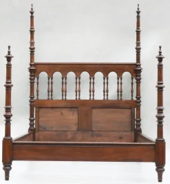Pamono Antique Four Post Bed, France, 19th Century> Beds & Bedroom Sets