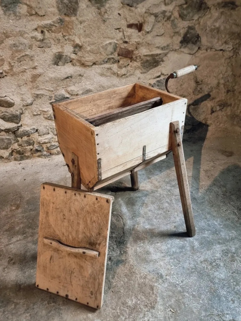 Pamono Antique French Butter Churn in Chestnut, 1890s> Worktables & Workbenches