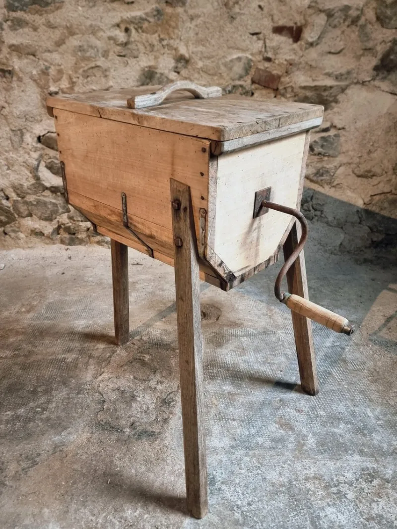 Pamono Antique French Butter Churn in Chestnut, 1890s> Worktables & Workbenches