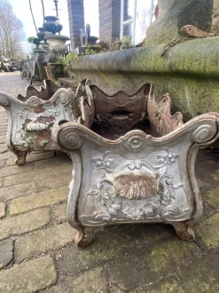 Pamono Antique French Cast Iron Garden Planters or Jardinières, Set of 2><noscript><img width=