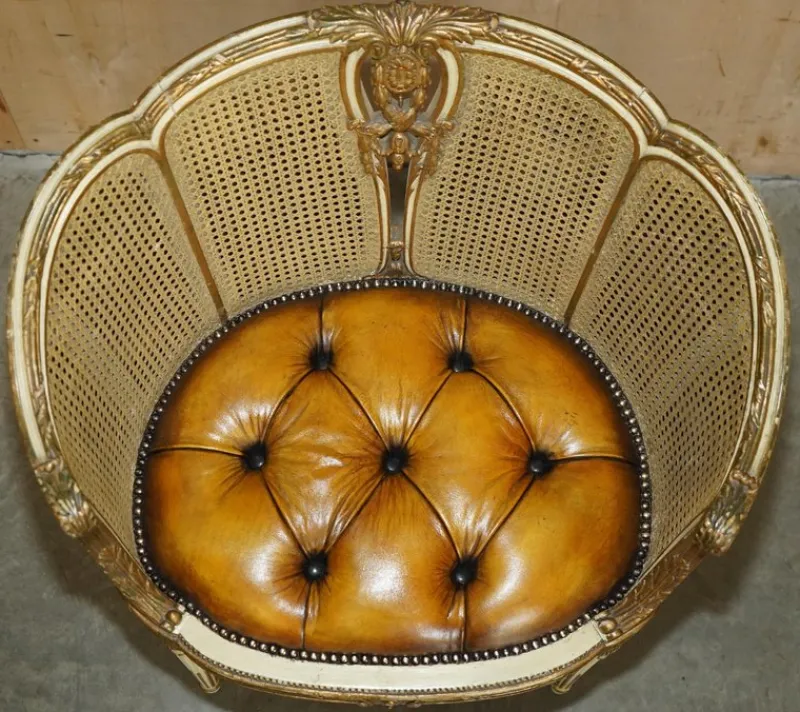 Outlet Pamono Antique French Chesterfield Leather Armchairs, 1880, Set of 2