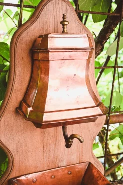 Pamono Antique French Copper and Brass Garden Sink with Wooden Base><noscript><img width=