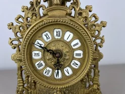 Pamono Antique French Gilt Bronze Mantel Clock><noscript><img width=