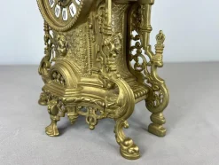 Pamono Antique French Gilt Bronze Mantel Clock><noscript><img width=