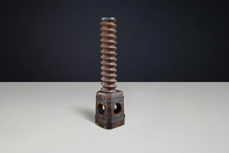 Outlet Pamono Antique French Grape Press Screw Pedestal with Patina, 1850