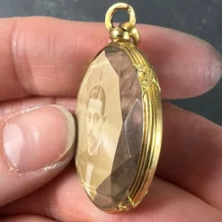 Best Pamono Antique French 18k Yellow Gold Faceted Glass Photo Pendant Locket, 1890s