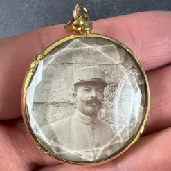 Best Pamono Antique French 18k Yellow Gold Faceted Glass Photo Pendant Locket, 1890s