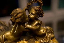 Online Pamono Antique French Louis XV Style Figural Mantel Clock in Gilt Bronze