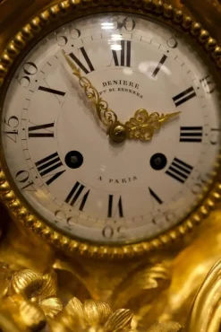 Online Pamono Antique French Louis XV Style Figural Mantel Clock in Gilt Bronze