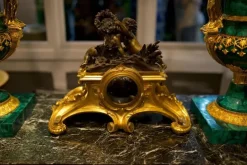 Online Pamono Antique French Louis XV Style Figural Mantel Clock in Gilt Bronze