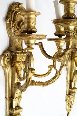 Pamono Antique French Napoleon III Wall Sconces in Chiseled Gilt Bronze, Late 19th Century, Set of 2><noscript><img width=