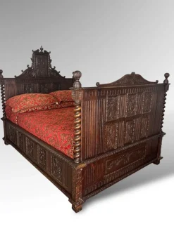 New Pamono Antique French Neo-Renaissance Carved Oak Kingsize Bed Frame, 1880s