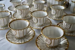 Best Pamono Antique French Porcelain Tea Service, 1840, Set of 16