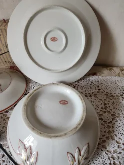 Pamono Antique French Porcelain Pillivuyt Soup Tureen with Gilded MB/BM Monogram><noscript><img width=