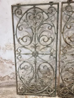 Outlet Pamono Antique French Rustic Cast Iron Window Grilles, 1900s, Set of 3