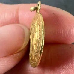 Pamono Antique French Saint Benedict Medal Charm Pendant in 18 Karat Yellow Gold><noscript><img width=