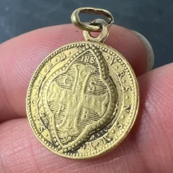 Pamono Antique French Saint Benedict Medal Charm Pendant in 18 Karat Yellow Gold><noscript><img width=