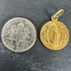 Pamono Antique French Saint Benedict Medal Charm Pendant in 18 Karat Yellow Gold><noscript><img width=