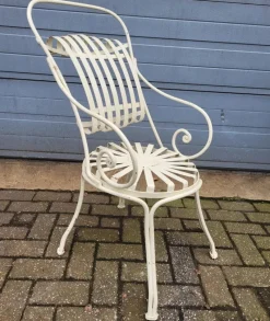 Pamono Antique French Wrought Iron Bistro Chairs, Set of 4> Garden Seating