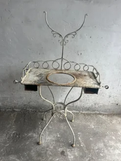 Pamono Antique French Wrought Iron Washstand, 19th Century> Garden Accessories