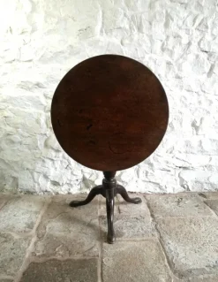 Pamono Antique George III Birdcage Tilt Top Wine Table in Red Walnut, 1760><noscript><img width=