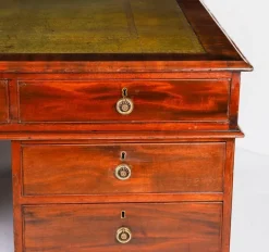 New Pamono Antique George III Flame Mahogany Partner's Pedestal Desk, 1790s