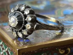 Online Pamono Antique Georgian Ring with Rose-Cut Diamonds, 1790