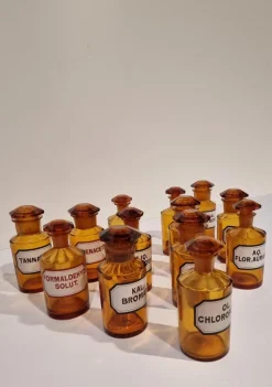 Pamono Antique German Amber Glass Apothecary Pharmacy Hand Blown Jars, Set of 13><noscript><img width=