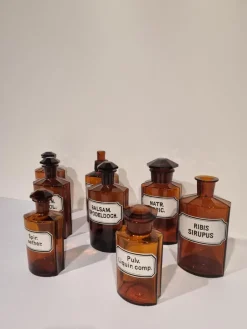 Pamono Antique German Apothecary Jars in Amber Glass, Set of 8><noscript><img width=