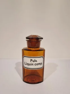 Pamono Antique German Apothecary Jars in Amber Glass, Set of 8><noscript><img width=