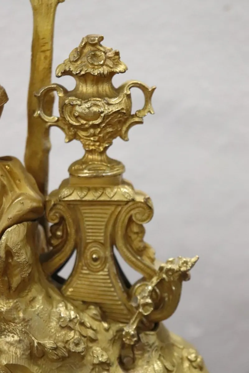 Pamono Antique Gilt Bronze Table Clock, 19th Century> Clocks