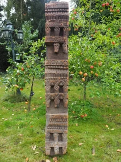 Clearance Pamono Antique Hand-Carved Wooden Pillar Column, Nuristan, Afghanistan, 1890s