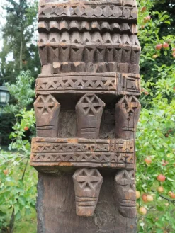Clearance Pamono Antique Hand-Carved Wooden Pillar Column, Nuristan, Afghanistan, 1890s