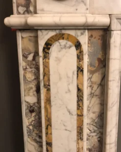Pamono Antique Irish Georgian Fireplace Mantel in Marble