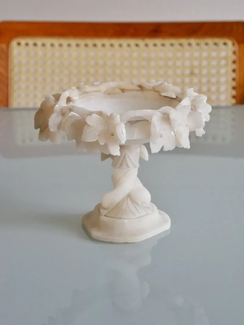 Pamono Antique Italian Alabaster Centerpiece, 1890s> Dinnerware Accessories