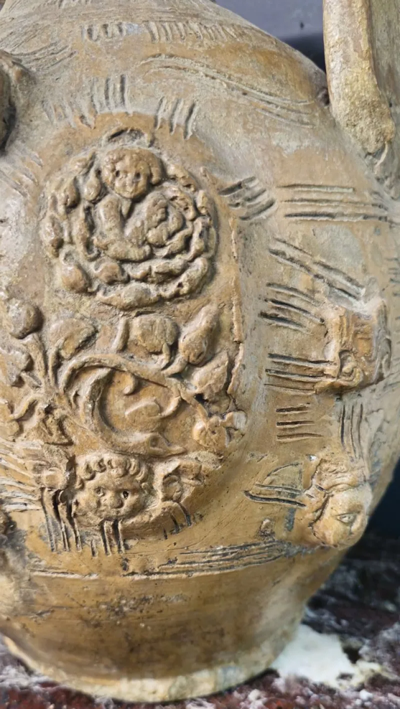 Pamono Antique Italian Votive Vase in Terracotta, 1800s> Vases