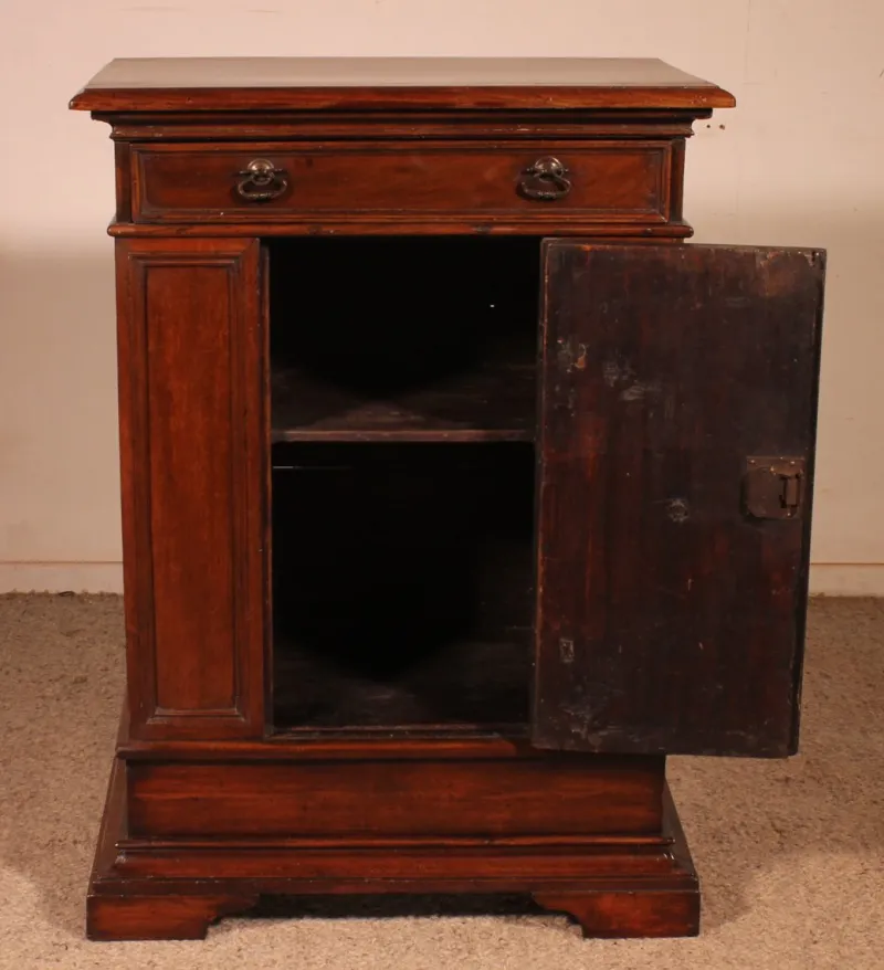 Pamono Antique Italian Walnut Oratory, 1600s