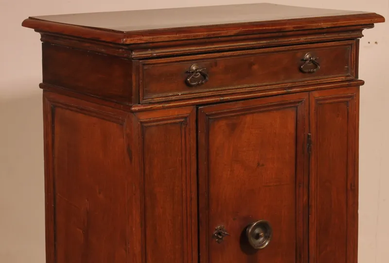 Pamono Antique Italian Walnut Oratory, 1600s