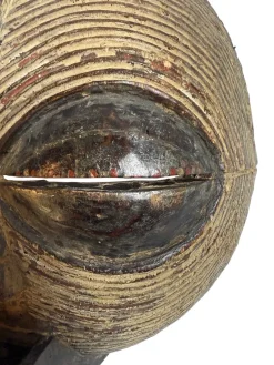 Clearance Pamono Antique Luba Kifwebe Mask, 1890s