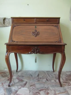 Pamono Antique Mahogany Writers Desk> Secretaires