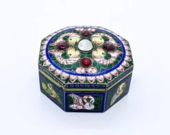 Sale Pamono Antique Mughal Box in Sterling Silver with Meenakari Enamels and Rubies, 1900