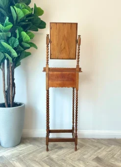 Discount Pamono Antique Oak Gentleman's Vanity Shaving Stand Table with Adjustable Mirror from Jas Shoolbred, 1890s