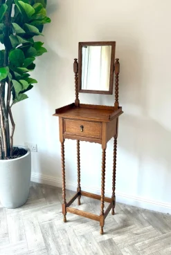 Discount Pamono Antique Oak Gentleman's Vanity Shaving Stand Table with Adjustable Mirror from Jas Shoolbred, 1890s