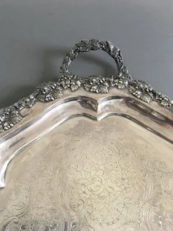 Sale Pamono Antique Oval Engraved Sheffield Tray with Handles, 1850