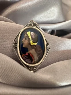 Pamono Antique Pendant in Limoges Enamel and Silver from Sazerat, 1890s><noscript><img width=
