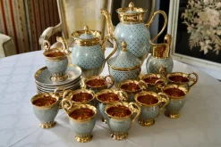 Outlet Pamono Antique Queen Marie Antoinette Coffee and Tea Service from Rue Thiroux Paris Porcelain, France, 1825, Set of 16