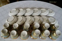 Outlet Pamono Antique Queen Marie Antoinette Coffee and Tea Service from Rue Thiroux Paris Porcelain, France, 1825, Set of 16